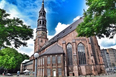 성 카타리넨 교회 (하웁트키르헤 장크트 카타리넨)